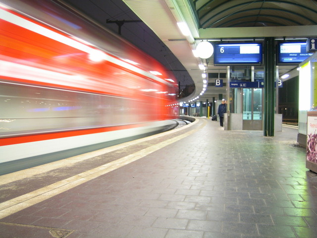 leaving-berlin-1524298-640x480